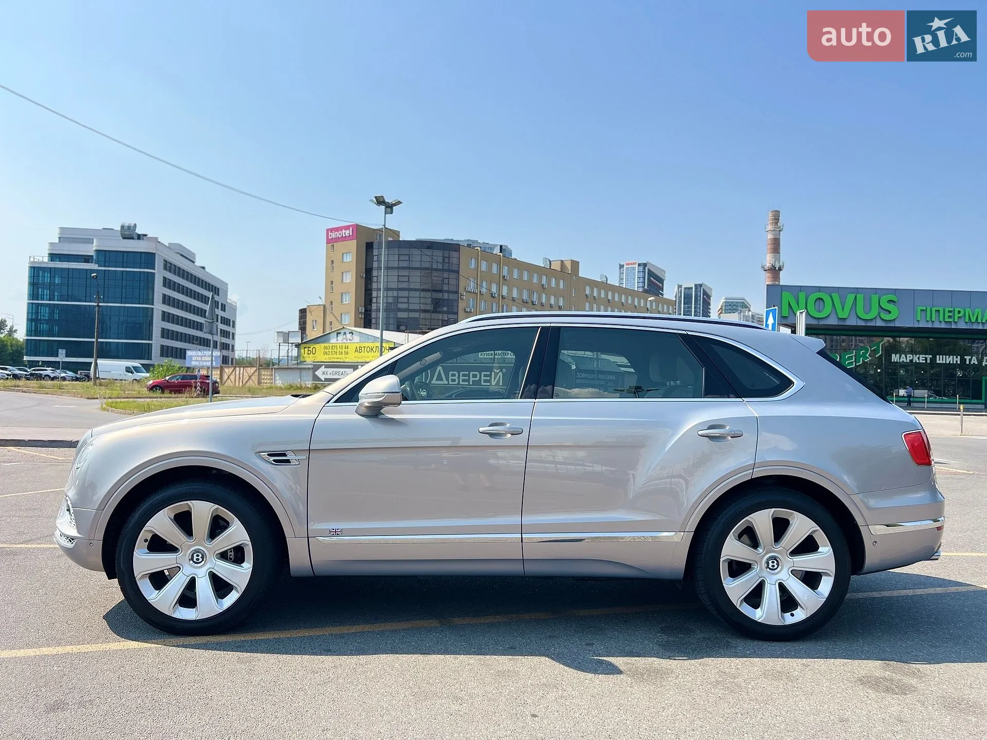 2020 Bentley Bentayga - мініатюра 7