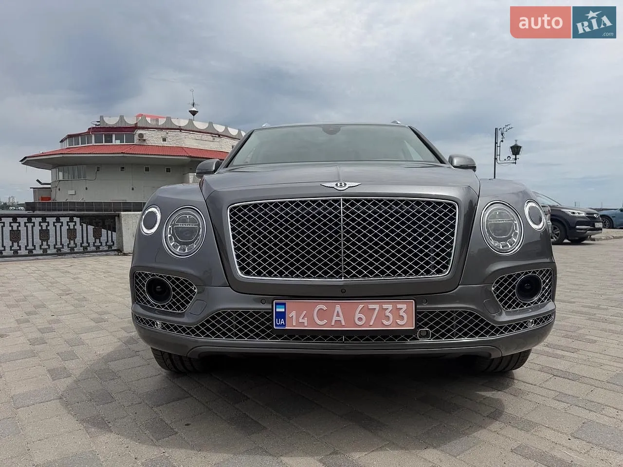 2016 Bentley Bentayga - мініатюра 14