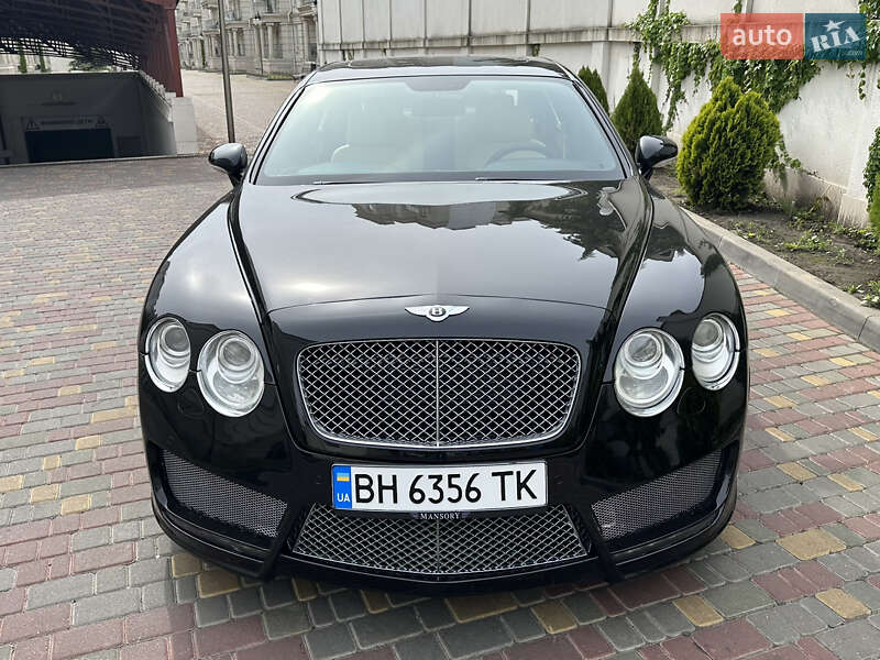 Седан Bentley Continental Flying Spur 2005 в 