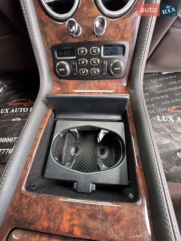 Седан Bentley Continental Flying Spur 2008 в Киеве
