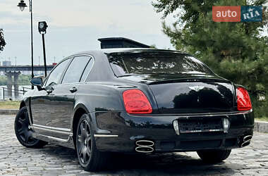 Седан Bentley Continental Flying Spur 2008 в 