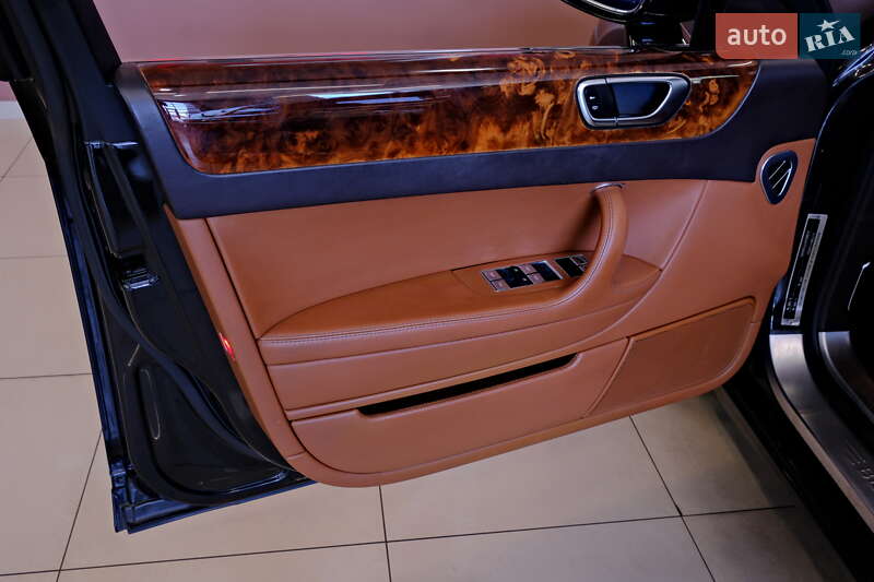 Седан Bentley Continental Flying Spur 2007 в Одессе фото 37 Седан Bentley Continental Flying Spur 2007 в Одессе