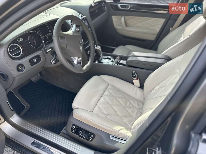 Седан Bentley Continental Flying Spur 2008 в Рівному