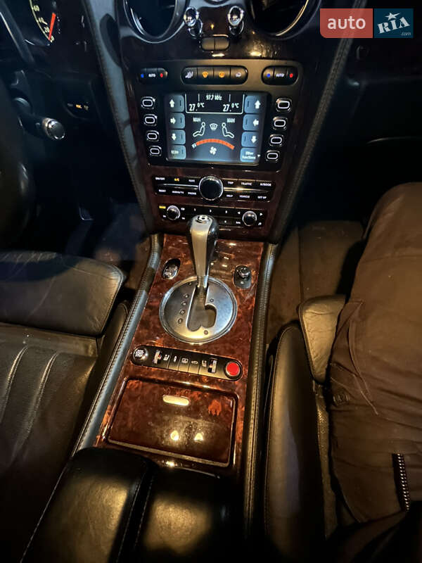 Седан Bentley Continental Flying Spur 2006 в Львове фото 12 Седан Bentley Continental Flying Spur 2006 в Львове
