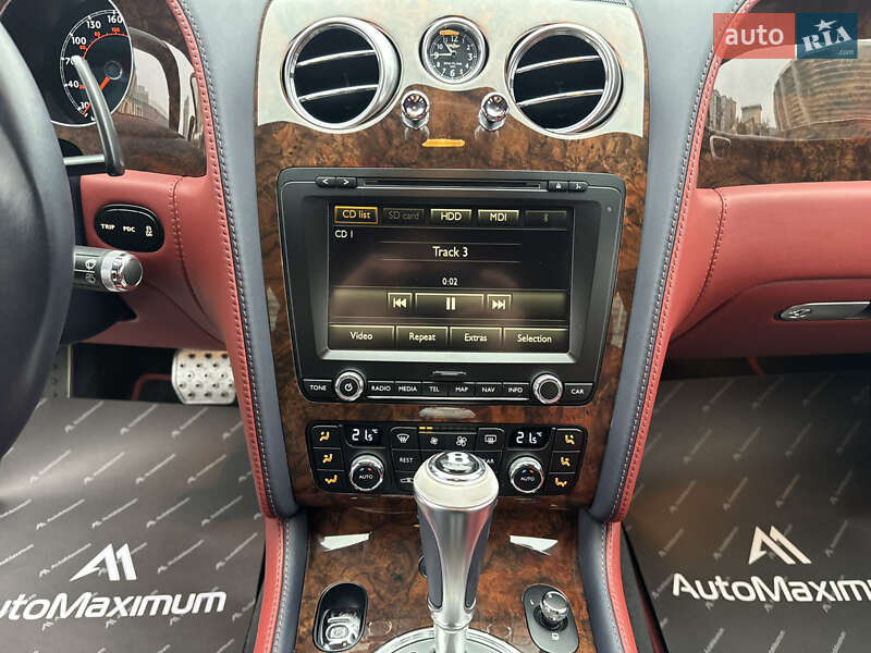 Седан Bentley Continental Flying Spur 2012 в Києві