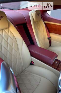 Купе Bentley Continental GT 2012 в Києві