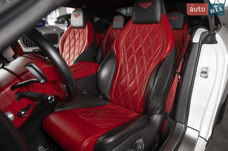 Купе Bentley Continental GT 2012 в Одесі