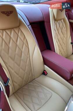 Купе Bentley Continental GT 2012 в 