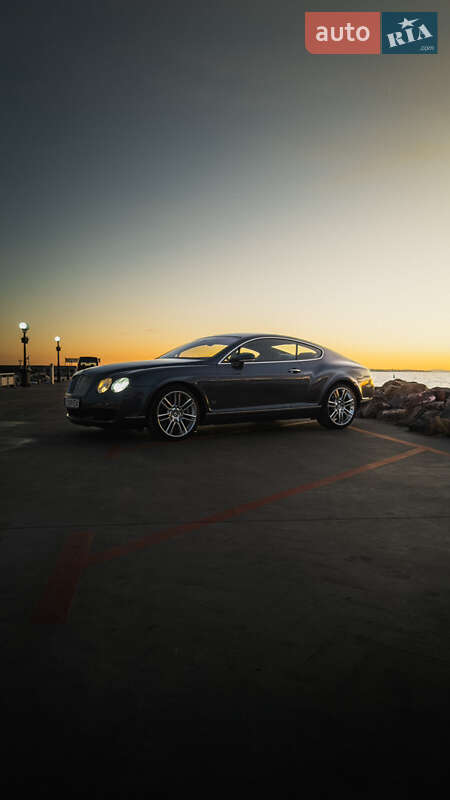 Купе Bentley Continental GT 2006 в Чернівцях