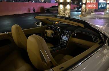 Кабриолет Bentley Continental GT 2008 в 
