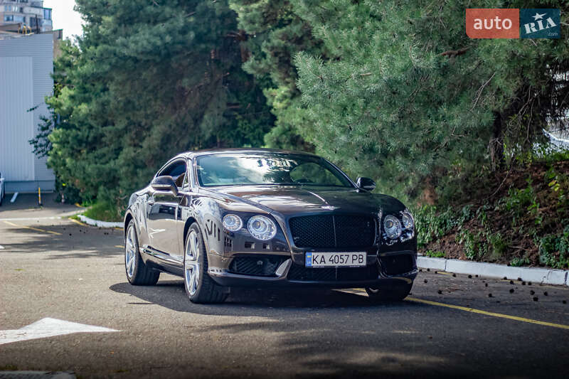 Купе Bentley Continental GT 2012 в 