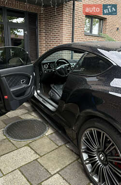 Купе Bentley Continental GT 2011 в 