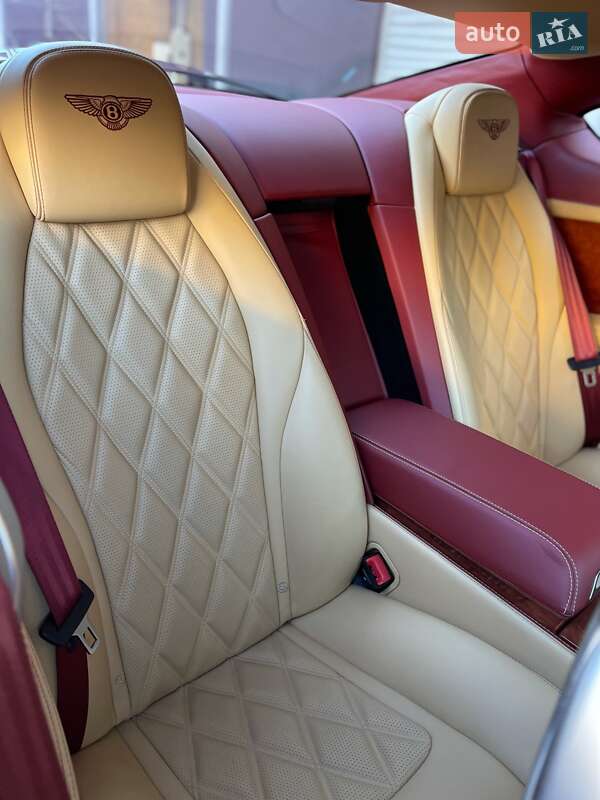Купе Bentley Continental GT 2012 в Києві фото 76 Купе Bentley Continental GT 2012 в Києві