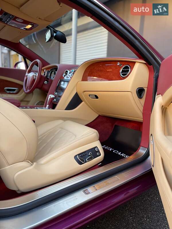 Купе Bentley Continental GT 2012 в Києві фото 45 Купе Bentley Continental GT 2012 в Києві