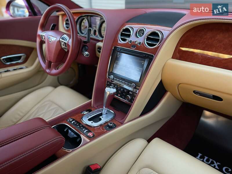 Купе Bentley Continental GT 2012 в Києві фото 51 Купе Bentley Continental GT 2012 в Києві