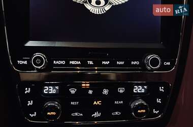 Купе Bentley Continental GT 2012 в 