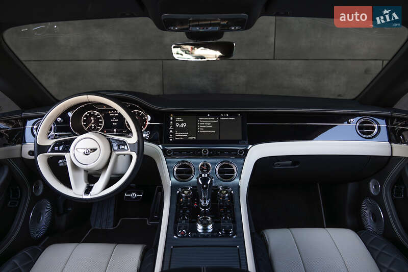 Купе Bentley Continental GT 2018 в Киеве фото 18 Купе Bentley Continental GT 2018 в Киеве