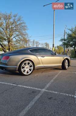 Купе Bentley Continental GT 2016 в 