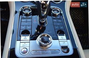 Седан Bentley Continental GT 2019 в  фото 37 Седан Bentley Continental GT 2019 в