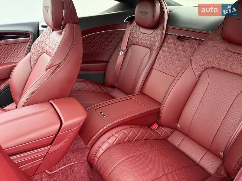 Купе Bentley Continental GT 2021 в Києві фото 19 Купе Bentley Continental GT 2021 в Києві