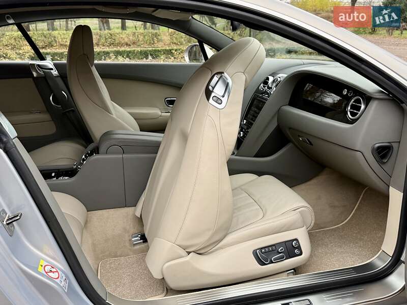 Купе Bentley Continental GT 2011 в Киеве фото 92 Купе Bentley Continental GT 2011 в Киеве
