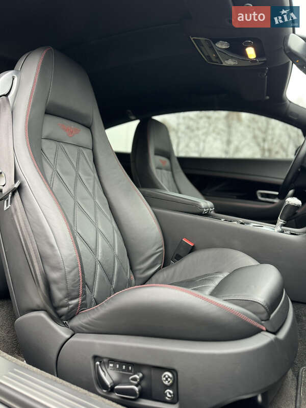 Купе Bentley Continental GT 2008 в Києві