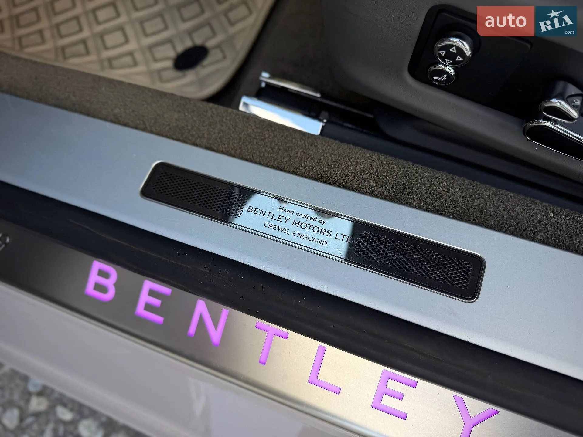2019 Bentley Continental - мініатюра 52