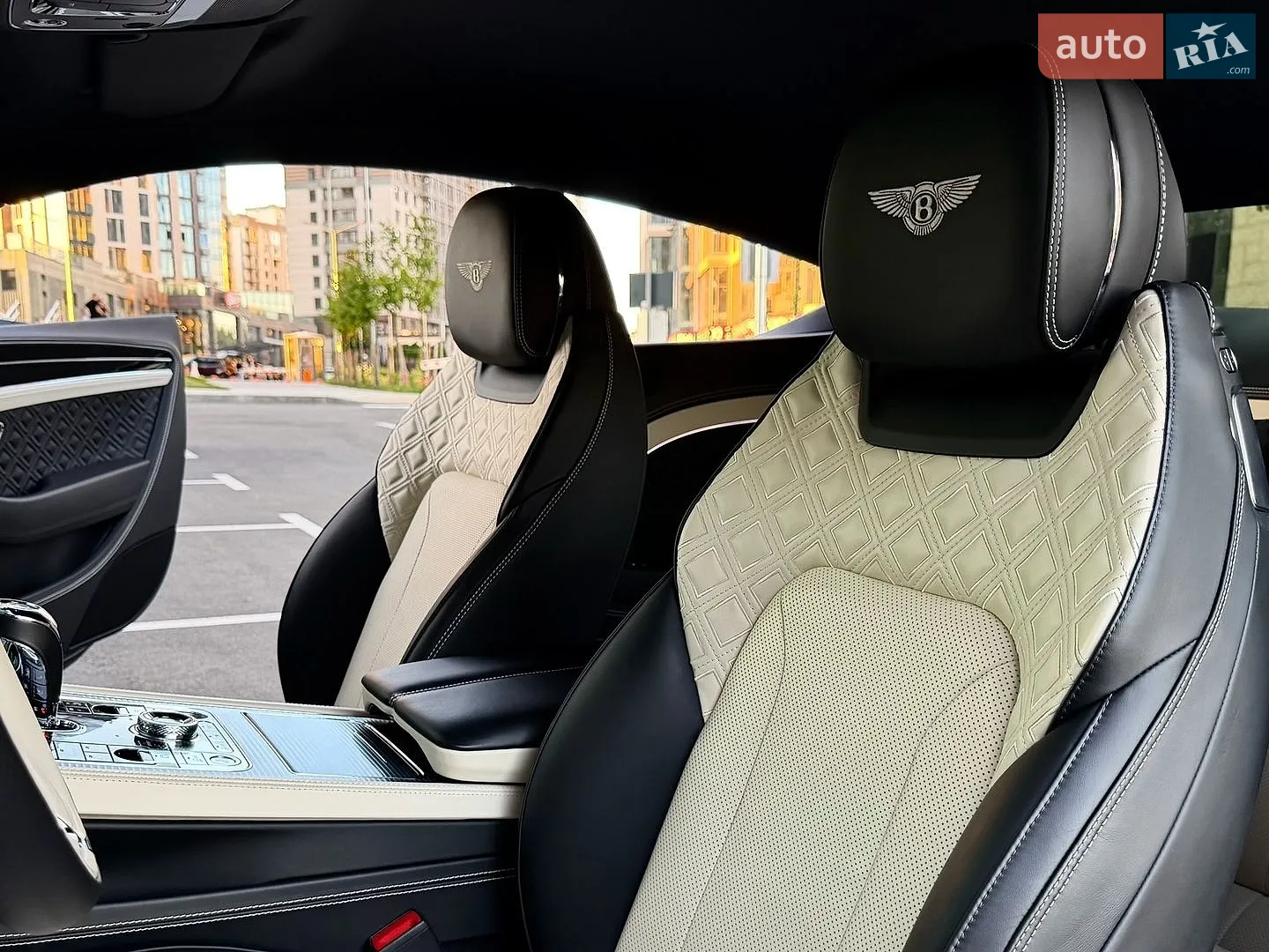 2018 Bentley Continental - мініатюра 35