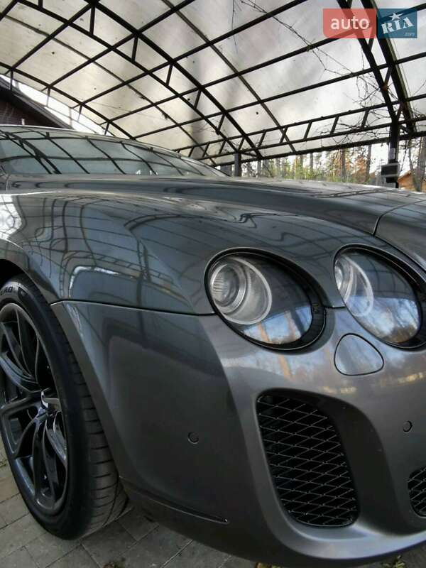 Купе Bentley Continental 2010 в Києві