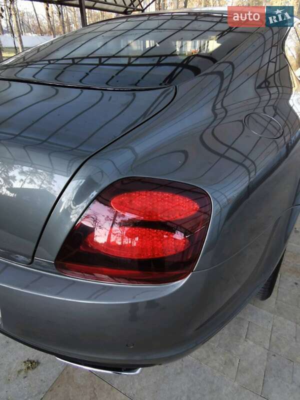 Купе Bentley Continental 2010 в Києві