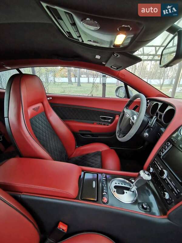 Купе Bentley Continental 2010 в Києві