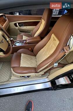 Купе Bentley Continental 2005 в 