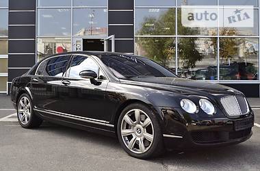 Седан Bentley Flying Spur 2006 в Киеве