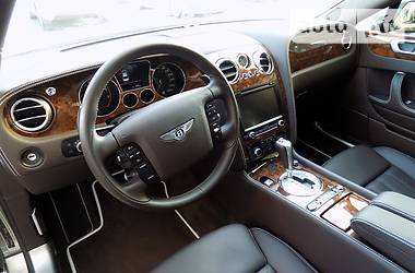 Седан Bentley Flying Spur 2011 в Киеве