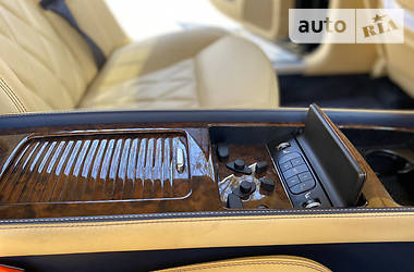Седан Bentley Flying Spur 2010 в 
