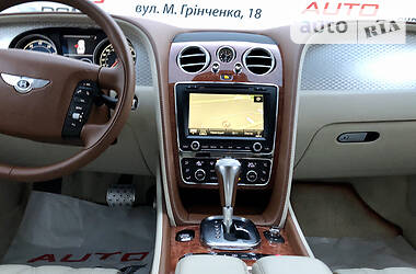 Седан Bentley Flying Spur 2013 в Киеве