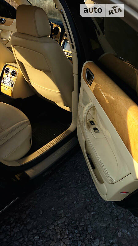 Bentley Flying Spur