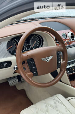 Седан Bentley Flying Spur 2013 в Мукачевому