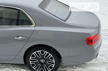 Седан Bentley Flying Spur 2013 в Мукачевому