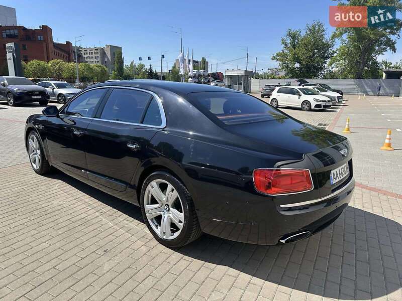 Лімузин Bentley Flying Spur 2014 в Києві