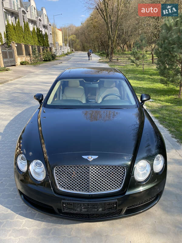 Купе Bentley Flying Spur 2007 в Львове фото Купе Bentley Flying Spur 2007 в Львове