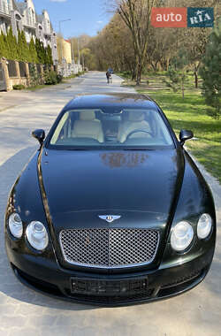 Купе Bentley Flying Spur 2007 в 