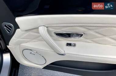 Седан Bentley Flying Spur 2013 в 