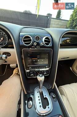 Седан Bentley Flying Spur 2013 в 