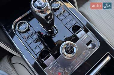 Седан Bentley Flying Spur 2020 в 