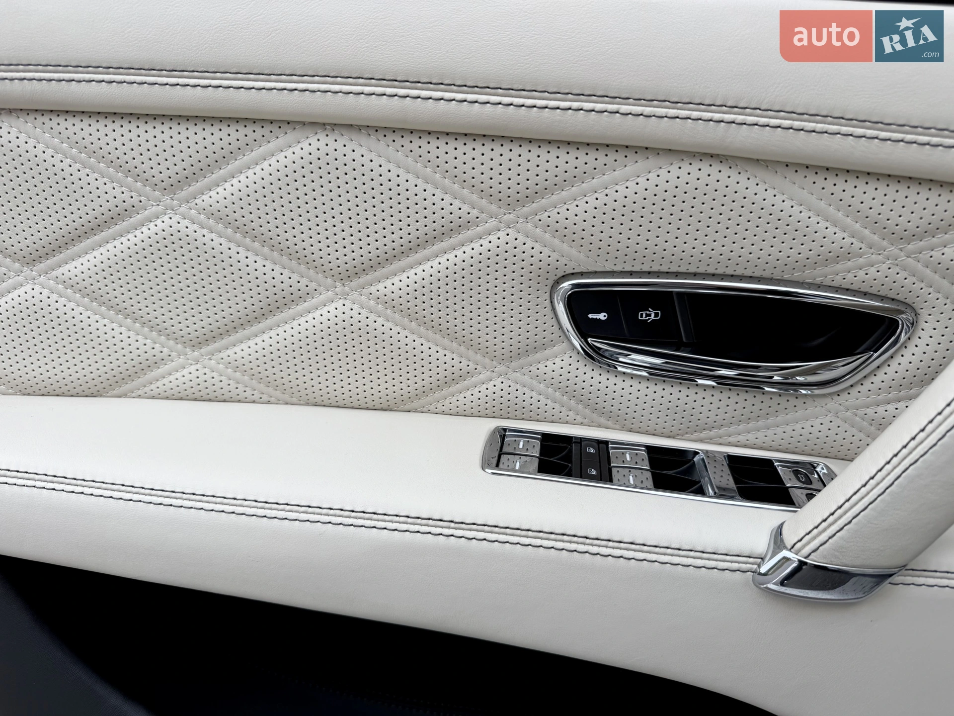 2013 Bentley Flying Spur - мініатюра 75