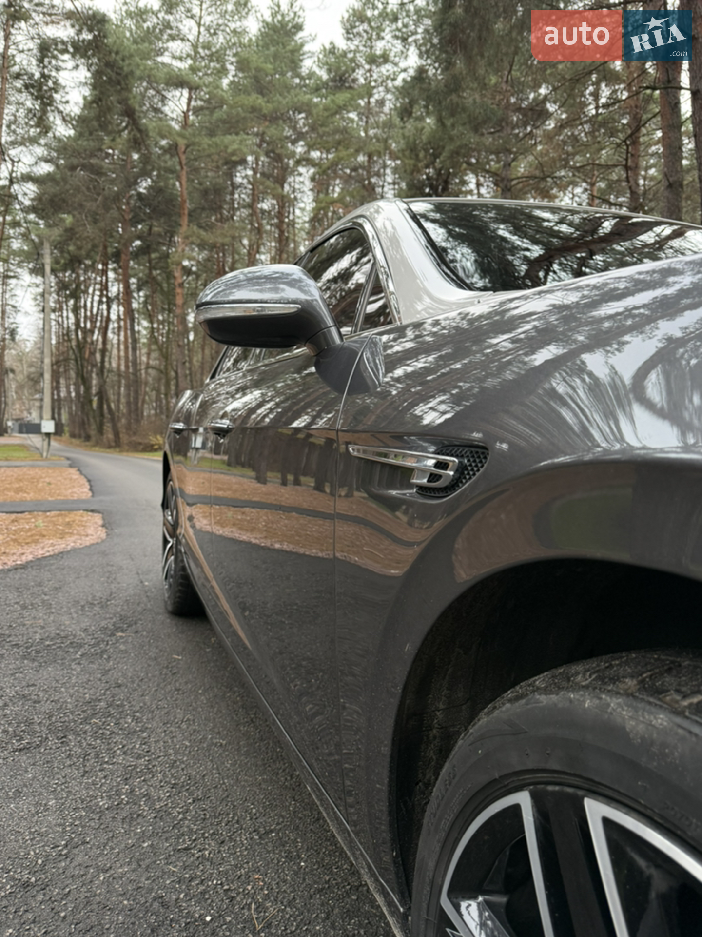 2018 Bentley Flying Spur - мініатюра 7