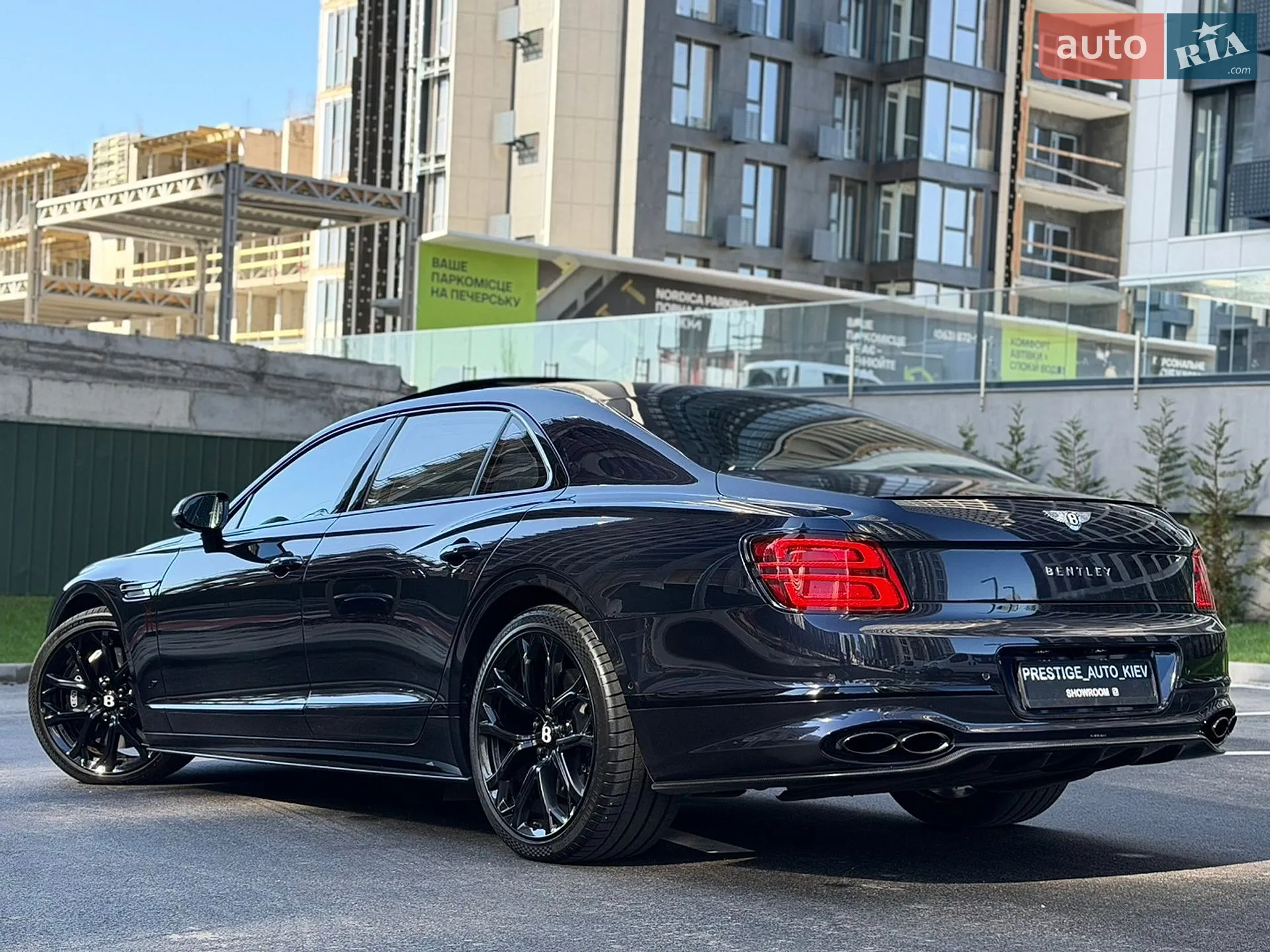 2022 Bentley Flying Spur - мініатюра 30