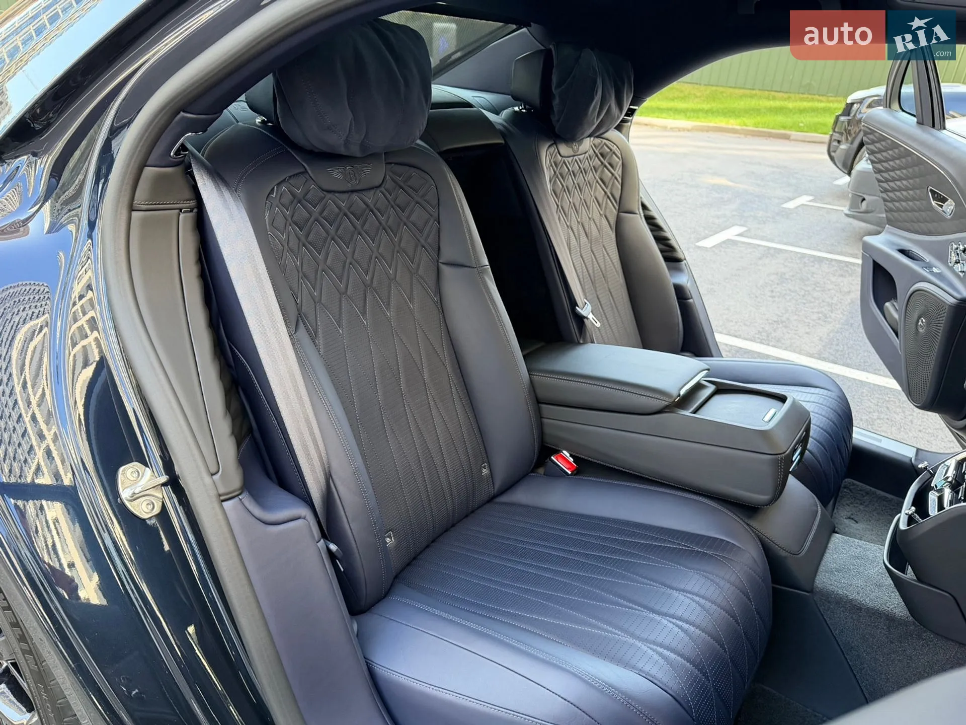 2022 Bentley Flying Spur - мініатюра 60