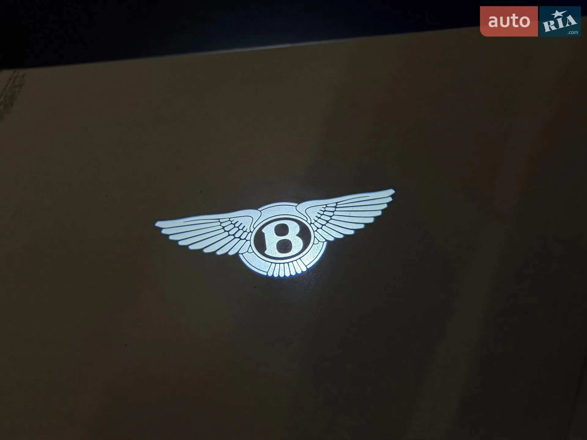 2022 Bentley Flying Spur - мініатюра 105